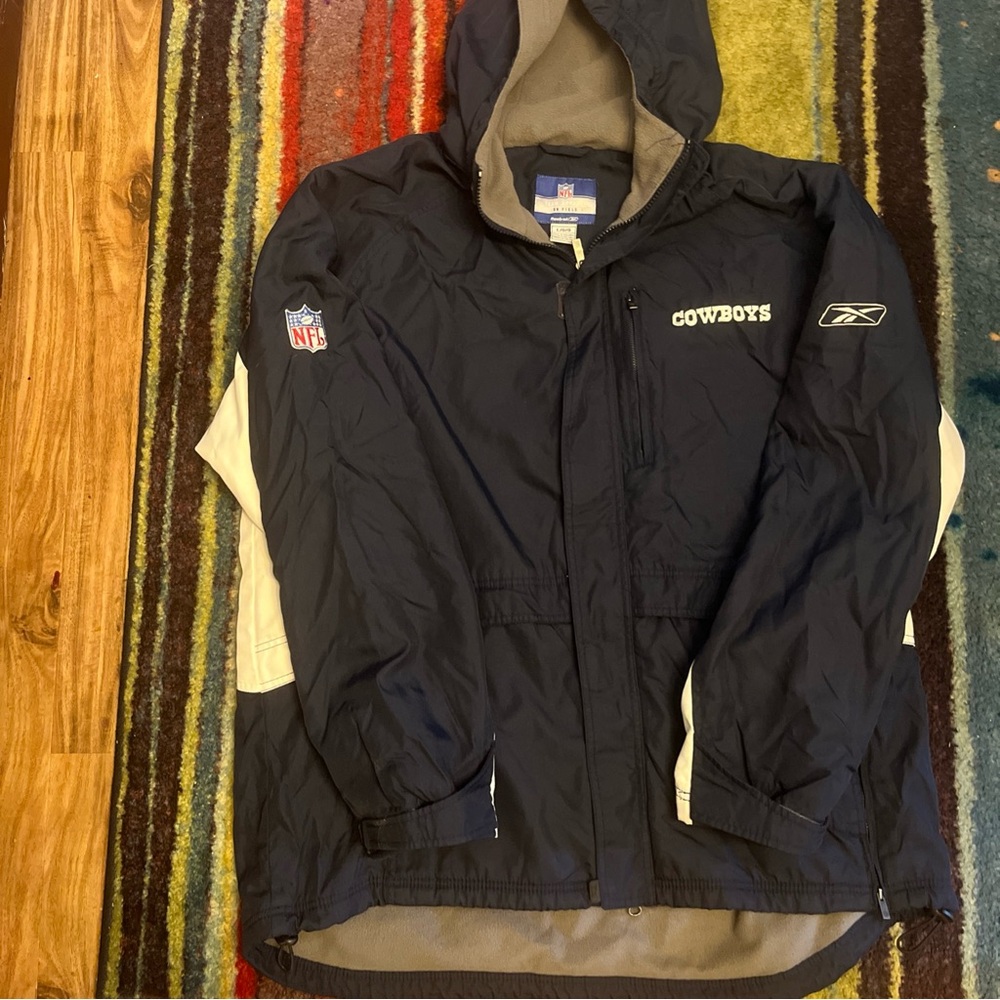 Vintage Reebok Label - DALLAS COWBOYS On-Field Zippered (L) Winter Jacket